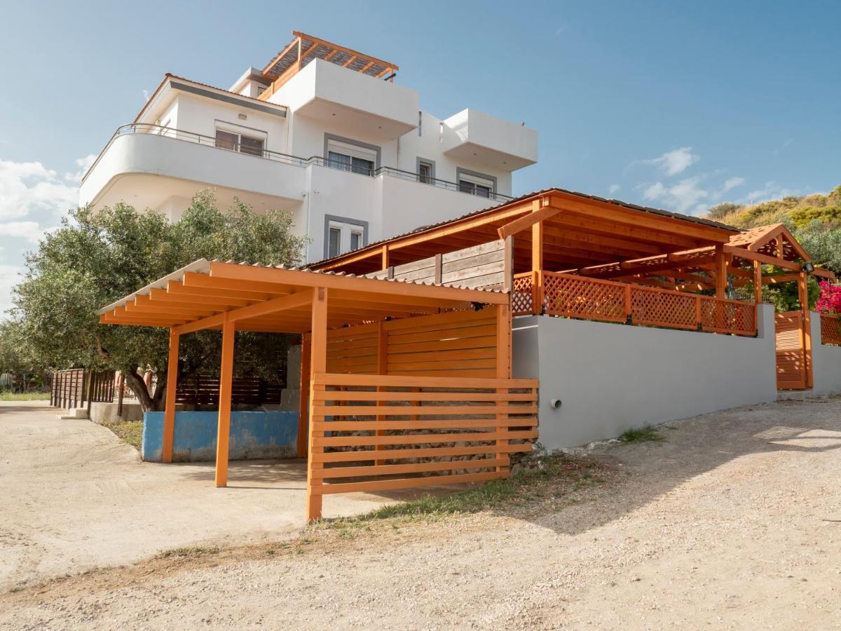 Elia Villa